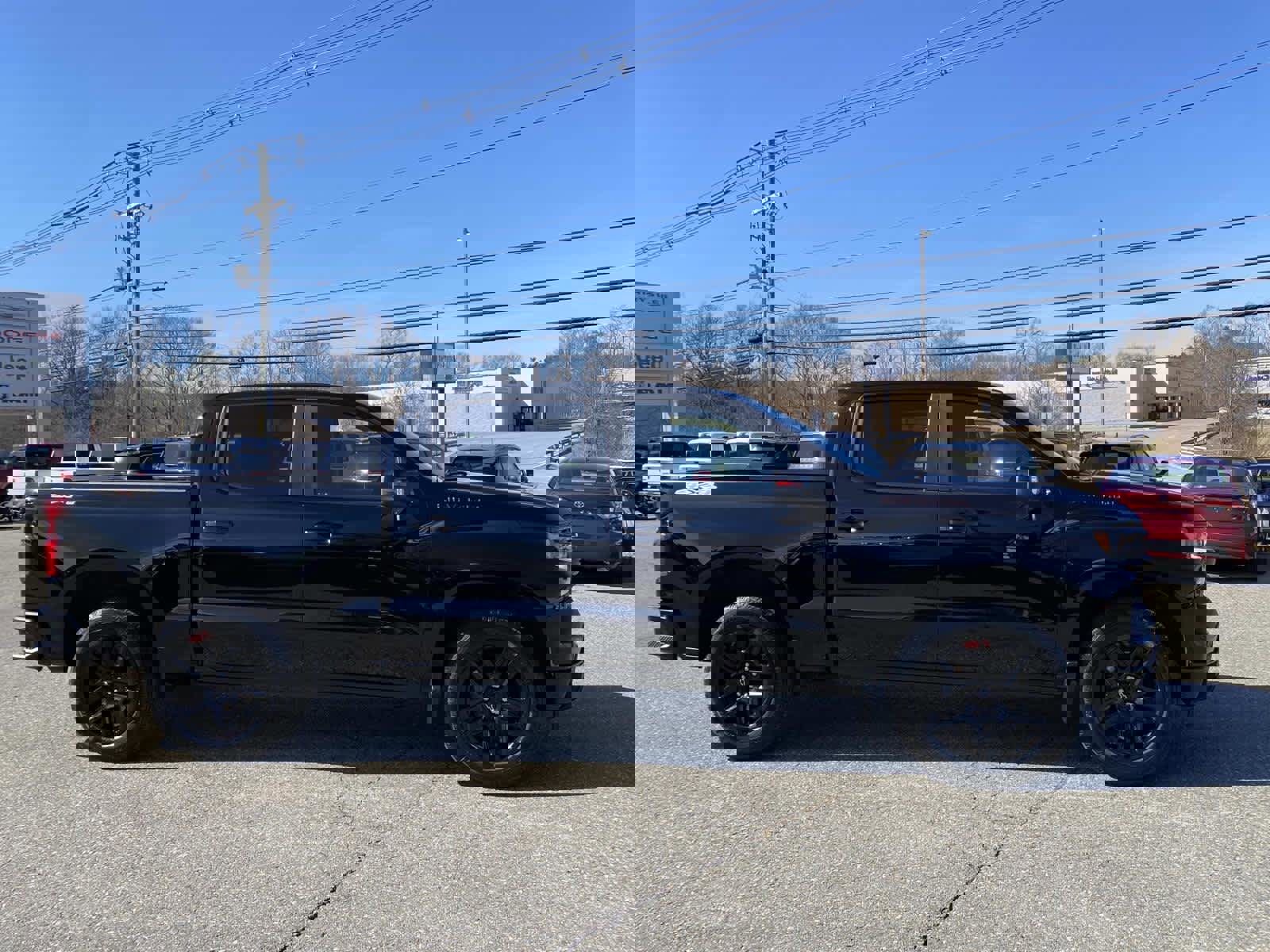 Used 2023 Chevrolet Silverado 1500 RST w/ Redline Edition image 2