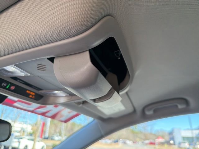 Used 2023 Chevrolet Equinox LT image 24