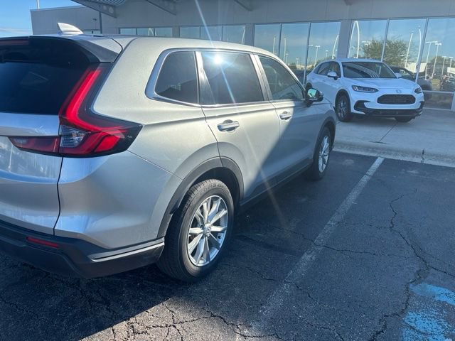 Used 2025 Honda CR-V EX image 3