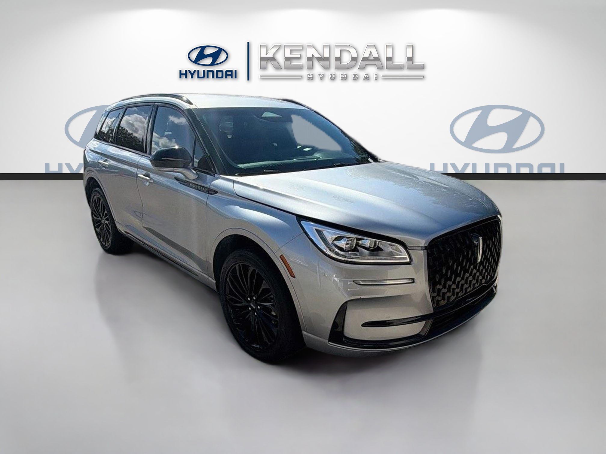 Used 2023 Lincoln Corsair Reserve w/ Jet Appearance Package FWD image 1