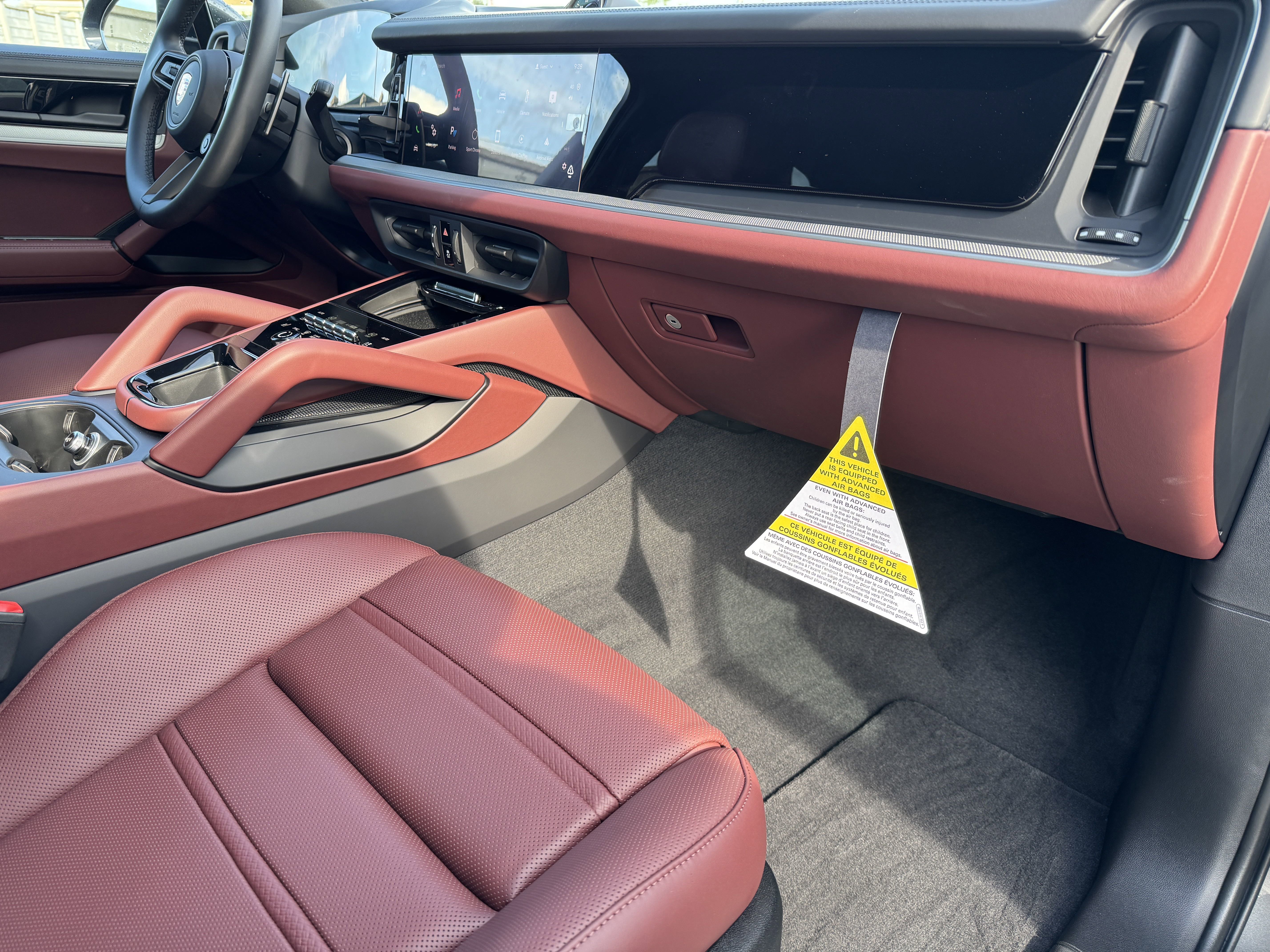 New 2025 Porsche Cayenne Coupe image 16