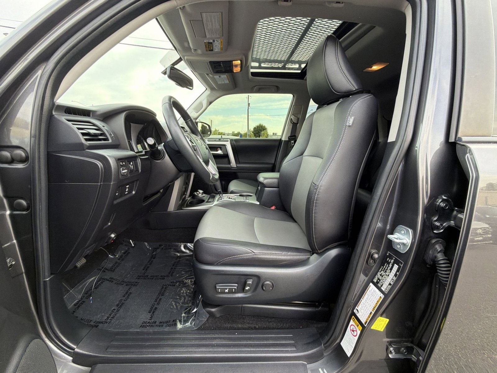 Used 2018 Toyota 4Runner SR5 Premium AWD/4WD image 18