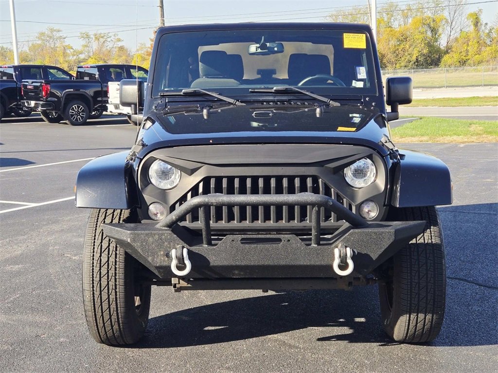 Used 2017 Jeep Wrangler Sahara w/ Connectivity Group image 2