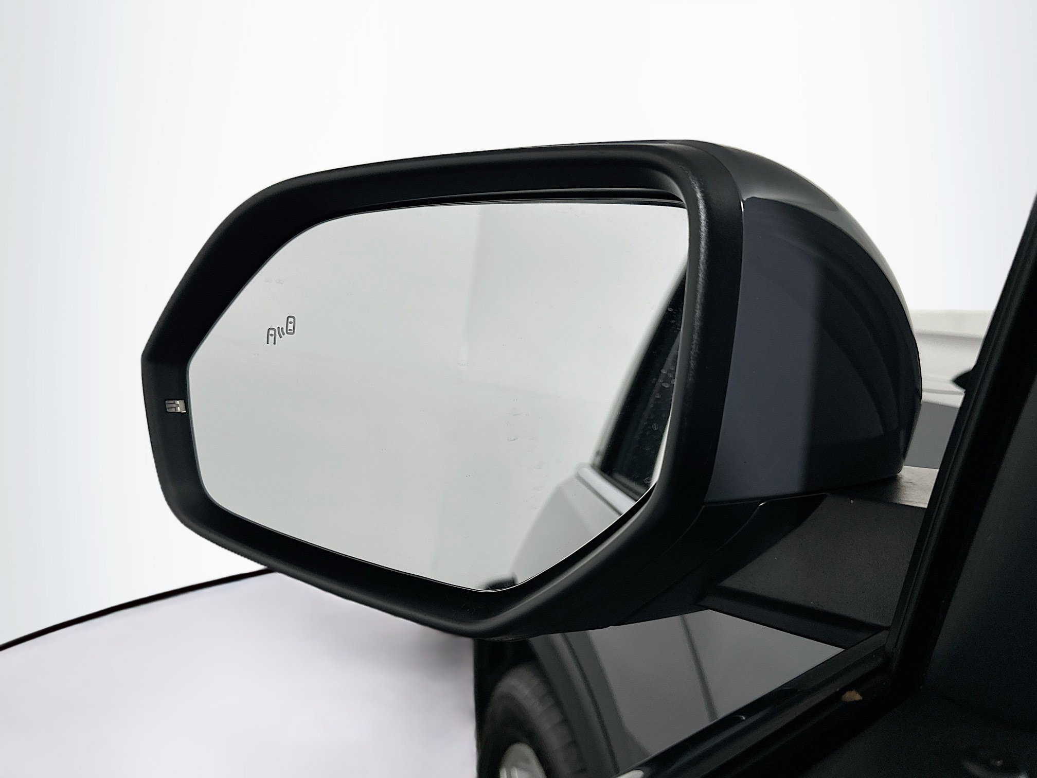 Used 2021 Volkswagen Atlas Cross Sport SE w/ Panoramic Sunroof Package image 16