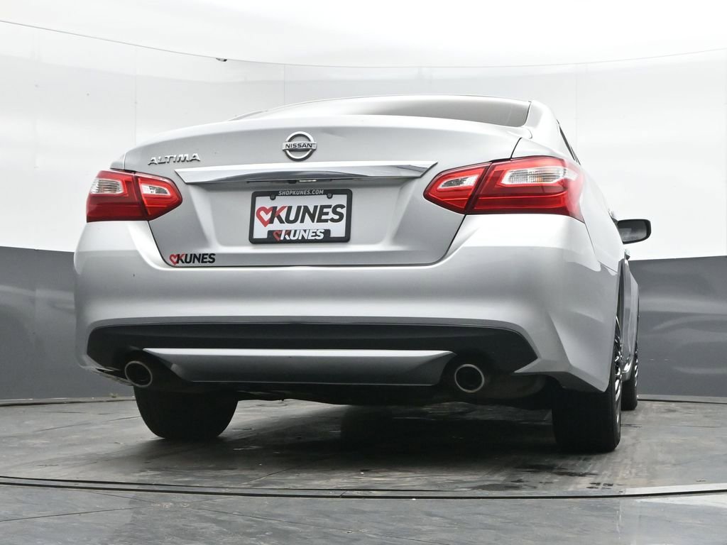 Used 2016 Nissan Altima 2.5 S w/ Power Driver Seat Package FWD image 35