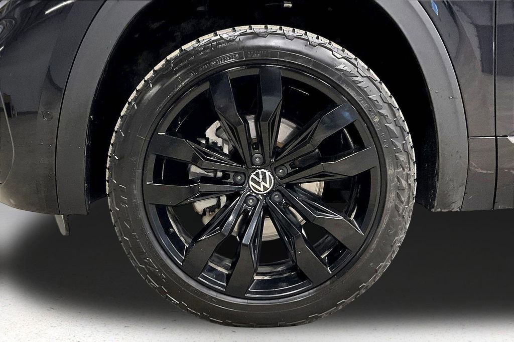 Used 2023 Volkswagen Atlas SEL Premium AWD/4WD image 35