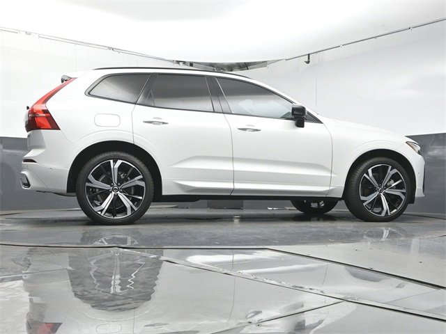 Used 2025 Volvo XC60 T8 Ultra w/ Protection Package Premier image 39