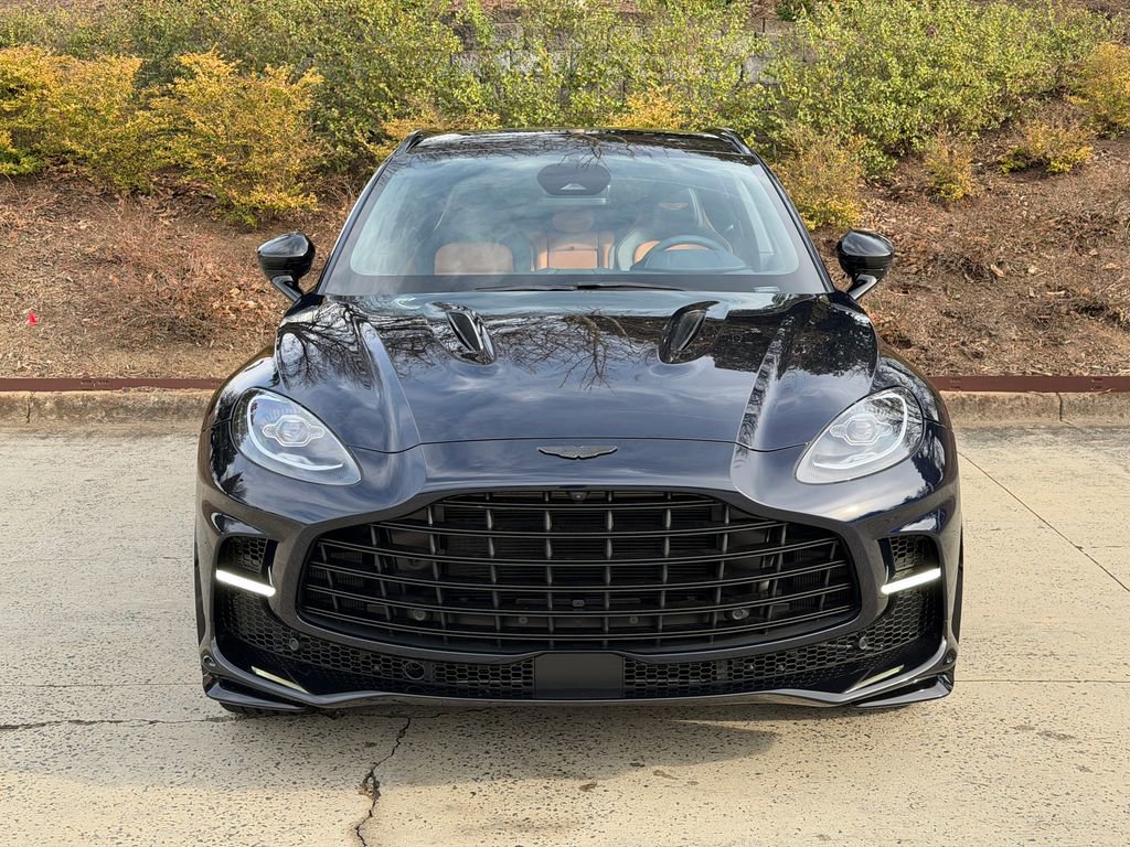 New 2026 Aston Martin DBX 707 image 7