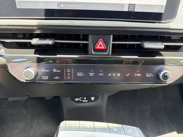 New 2026 Kia EV6 Wind RWD image 14