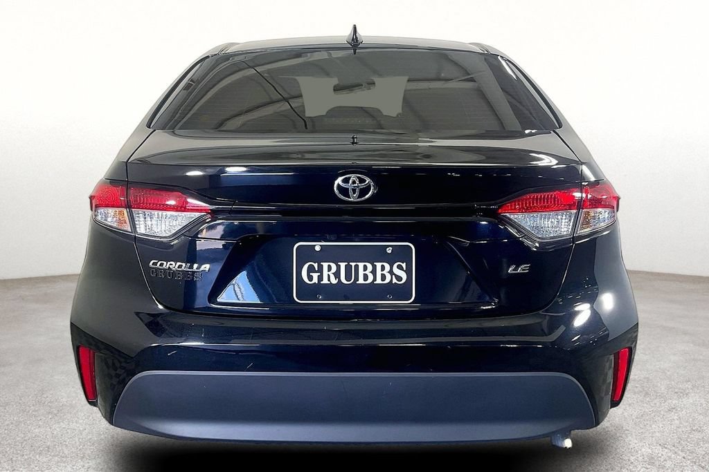 Used 2025 Toyota Corolla LE FWD image 5