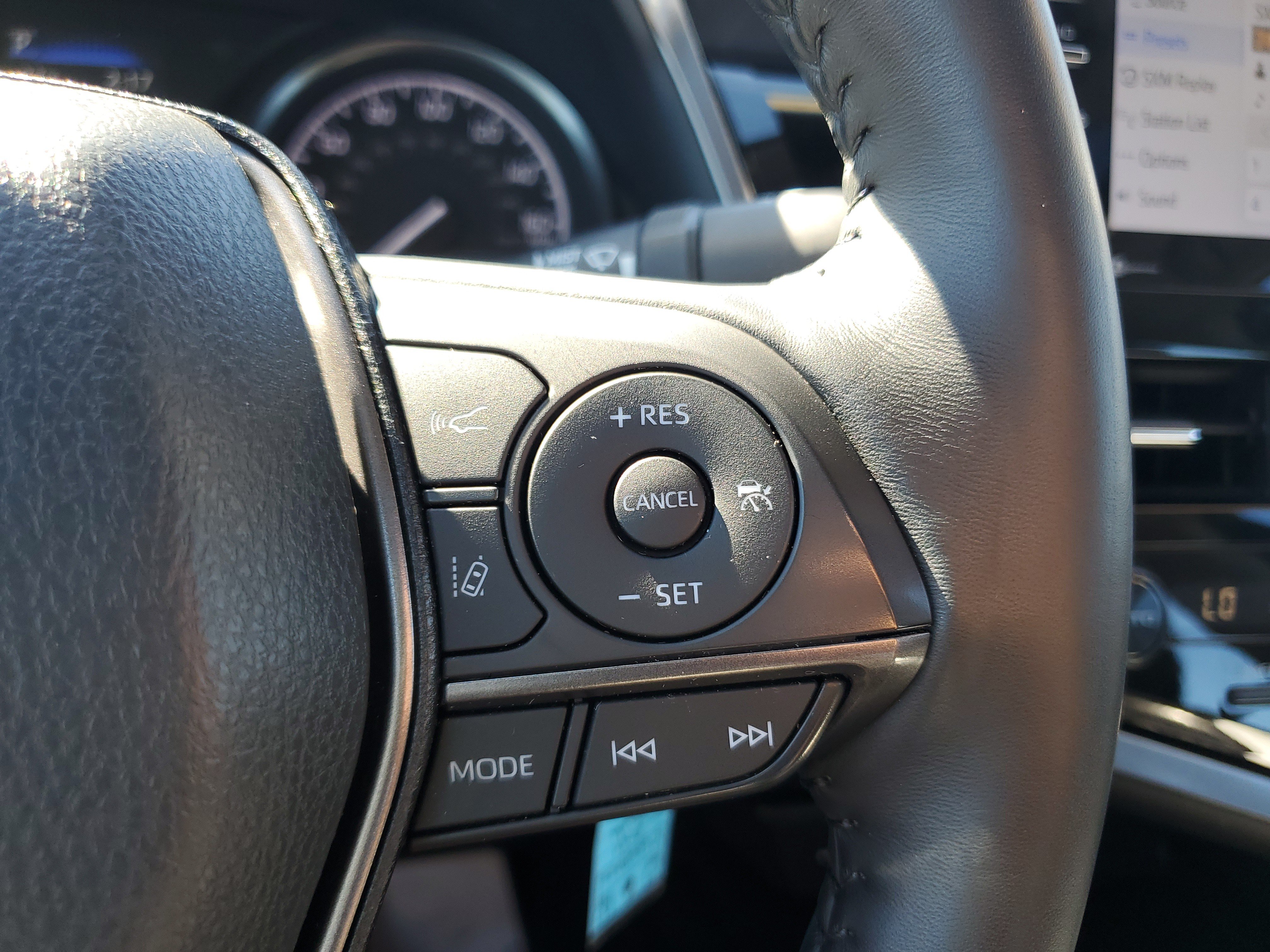 Used 2024 Toyota Camry SE w/ Cold Weather Package FWD image 20