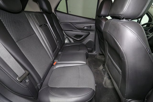 Used 2022 Buick Encore Preferred w/ Safety Package image 17