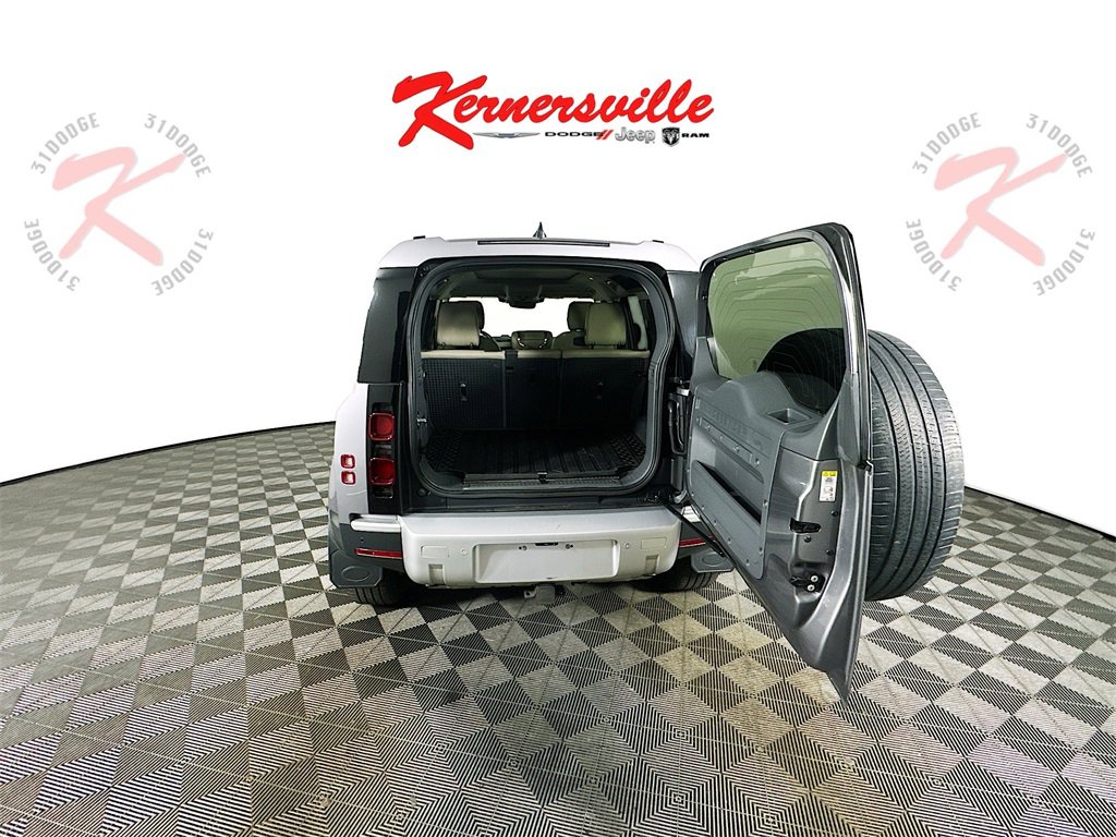 Used 2020 Land Rover Defender 110 S image 30