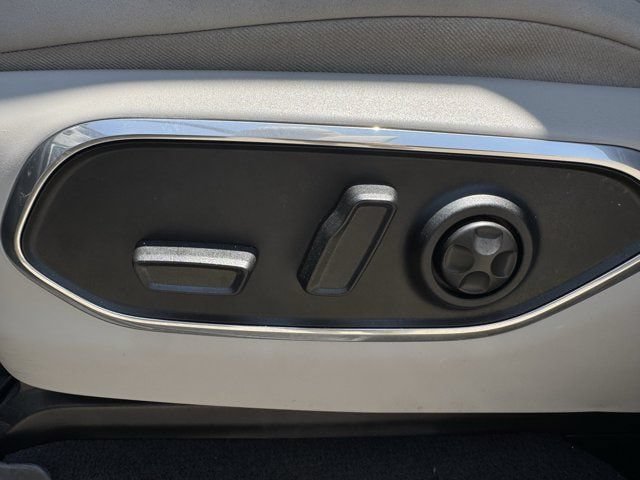Used 2022 Jeep Wagoneer Series III AWD/4WD image 29