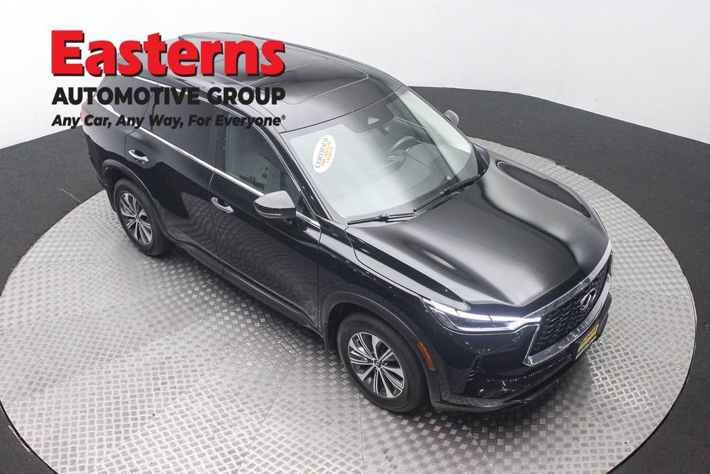 Used 2023 INFINITI QX60 Pure AWD/4WD image 3