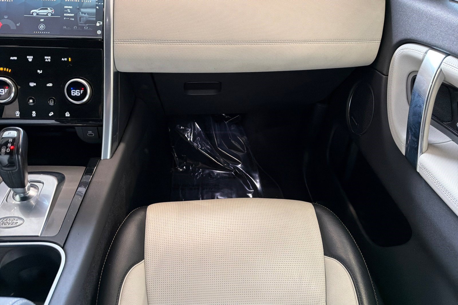 Used 2021 Land Rover Discovery Sport S R-Dynamic AWD/4WD image 32