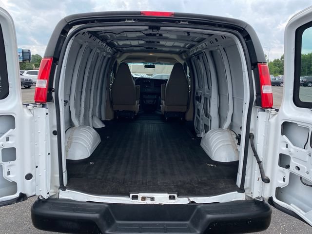 Used 2021 Chevrolet Express 2500 w/ Driver Convenience Package RWD image 18