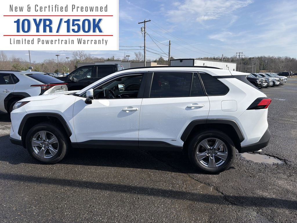 Used 2025 Toyota RAV4 XLE image 10
