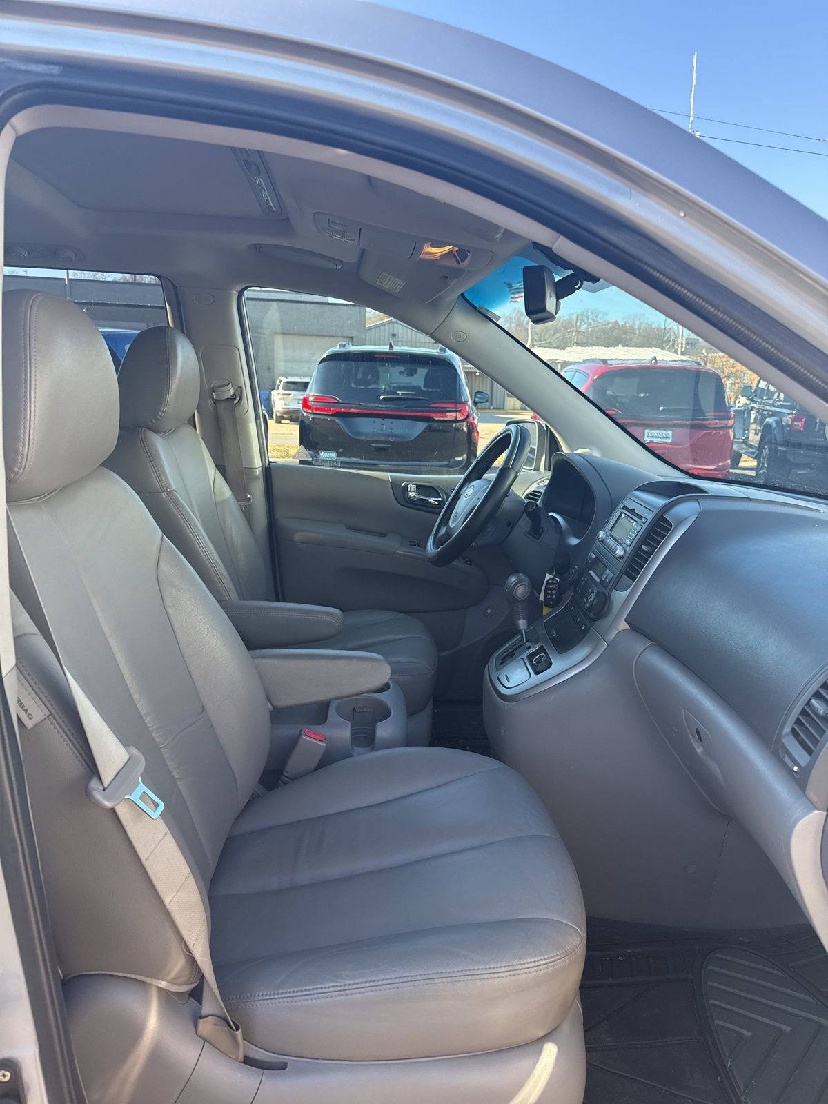 Used 2010 Kia Sedona EX w/ Luxury Pkg image 23