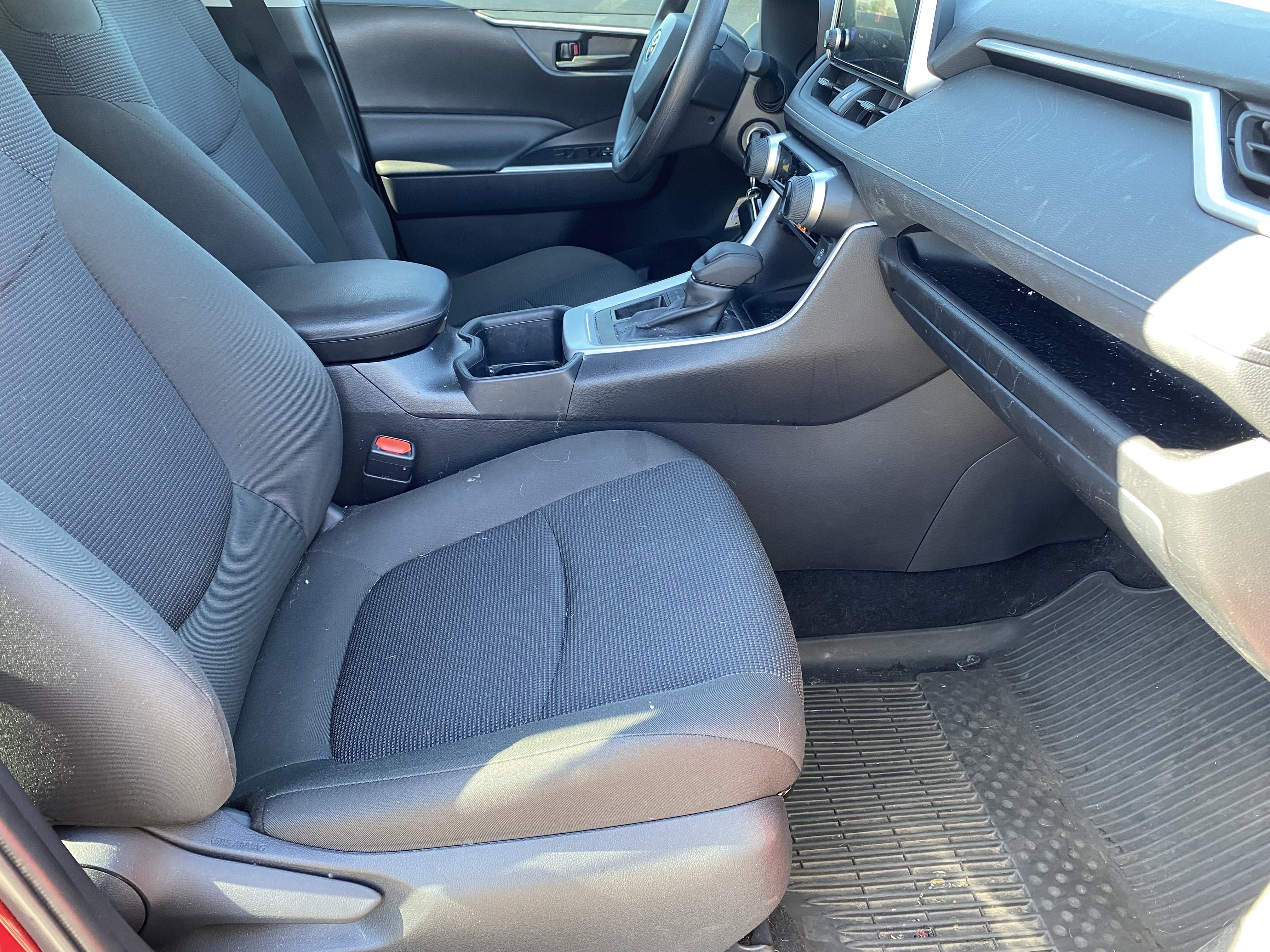 Used 2025 Toyota RAV4 LE FWD image 11