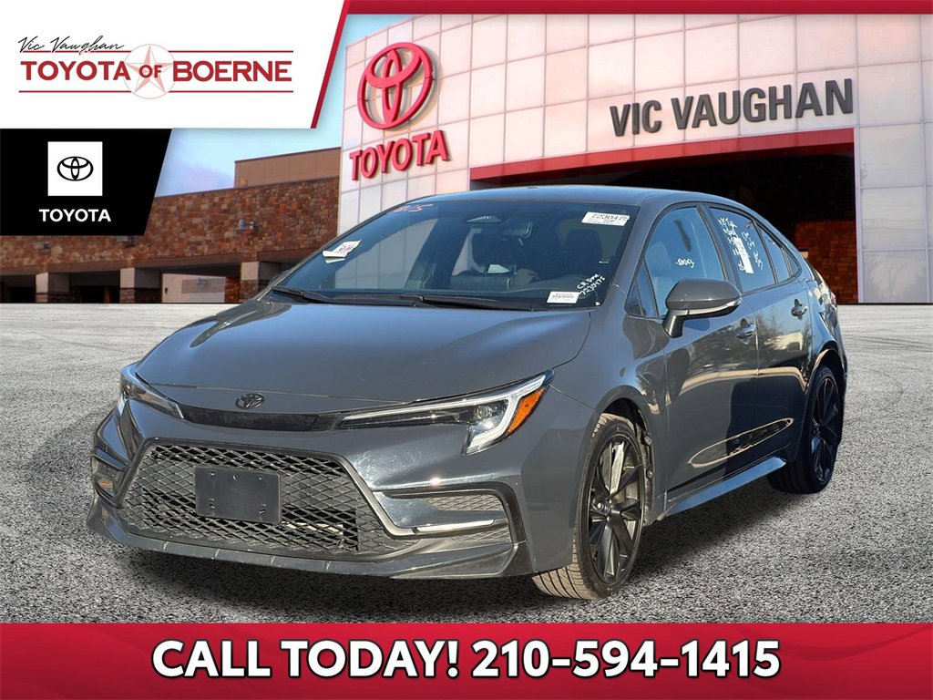 Used 2025 Toyota Corolla SE image 1