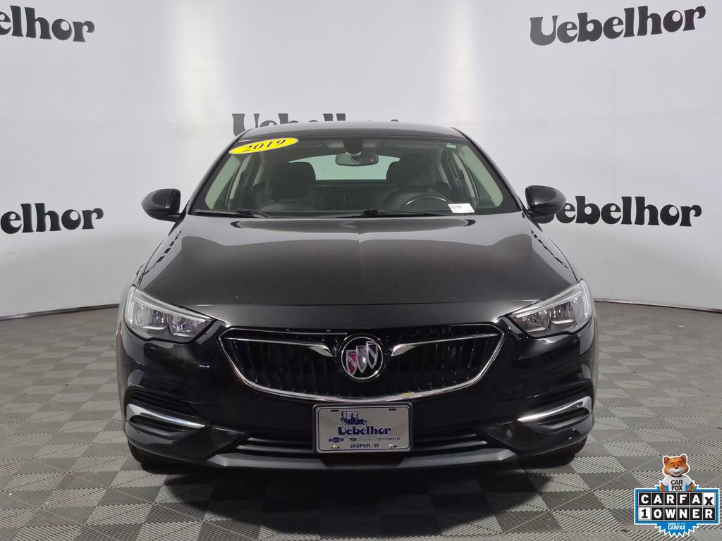 Used 2019 Buick Regal Preferred FWD image 2