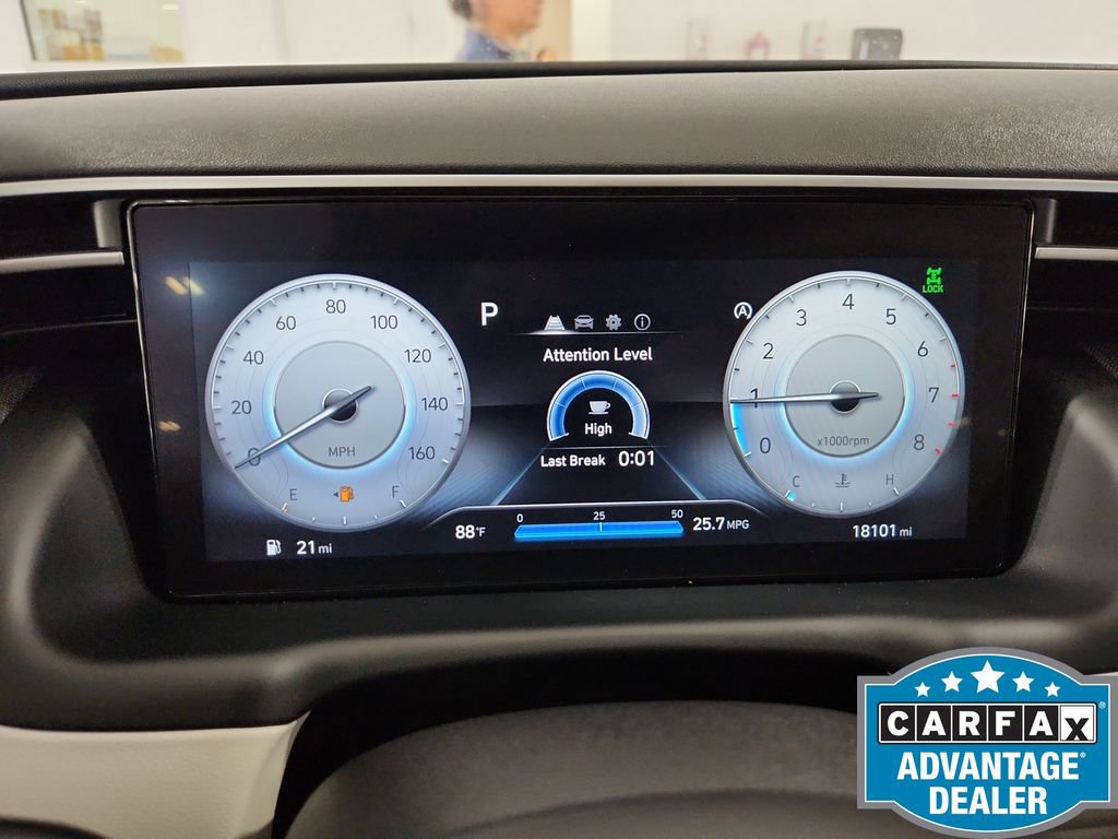 Used 2023 Hyundai Tucson SEL w/ Convenience Package AWD/4WD image 4