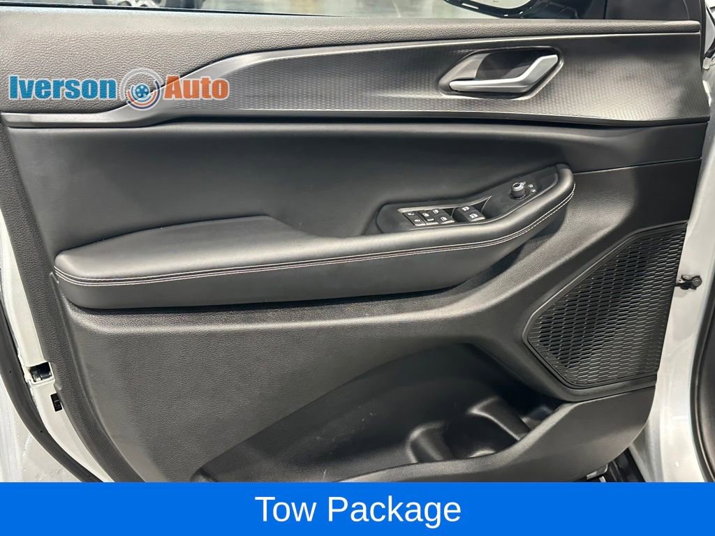 Used 2024 Jeep Grand Cherokee Altitude image 14