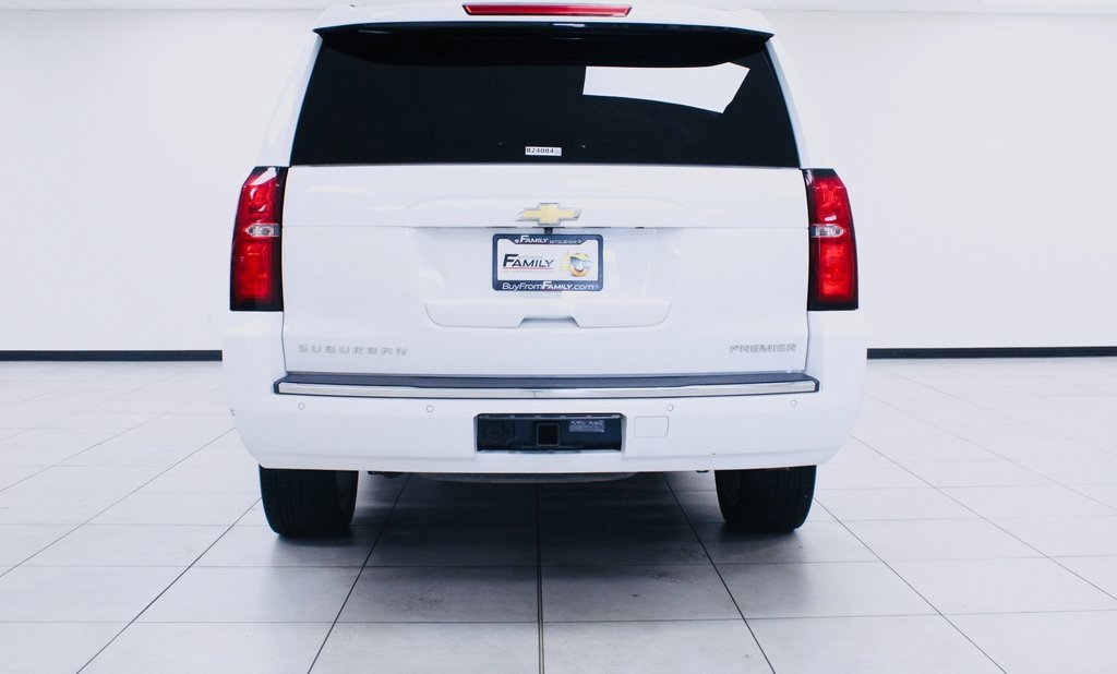 Used 2020 Chevrolet Suburban Premier image 4