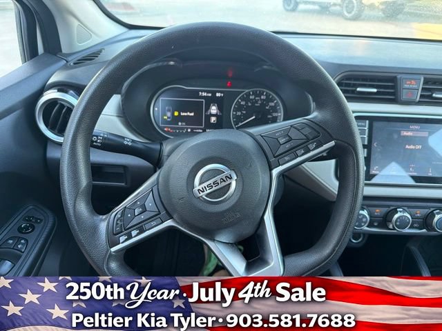 Used 2022 Nissan Versa SV FWD image 16