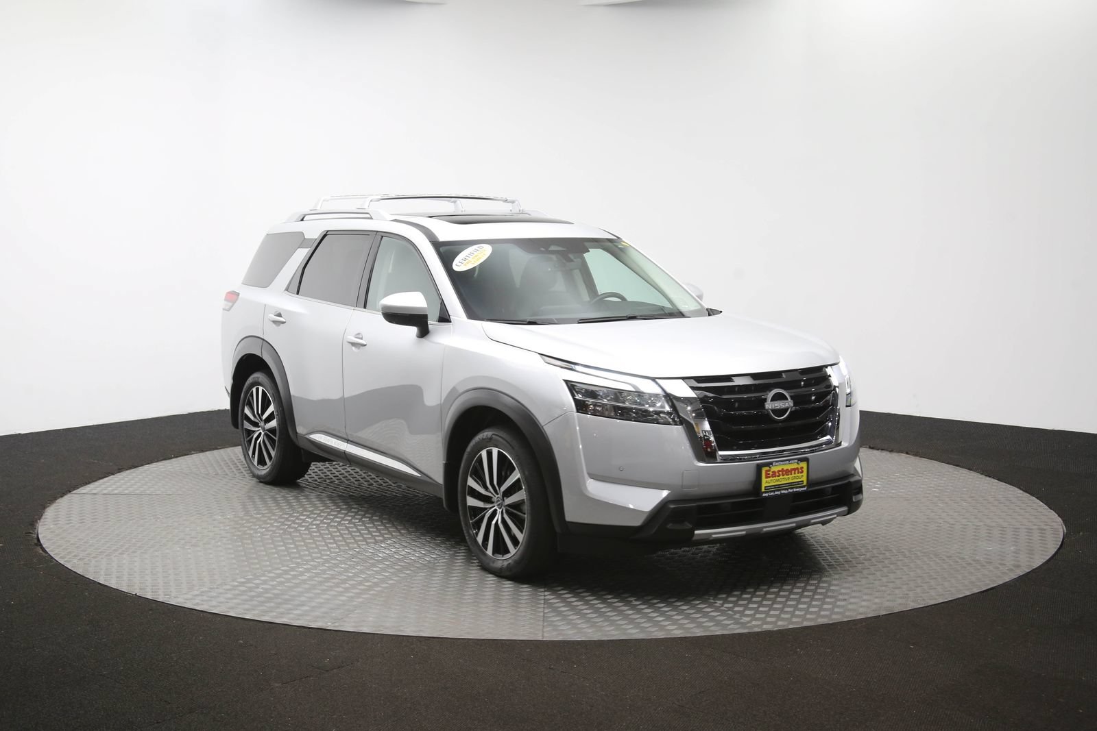Used 2023 Nissan Pathfinder Platinum AWD/4WD image 47