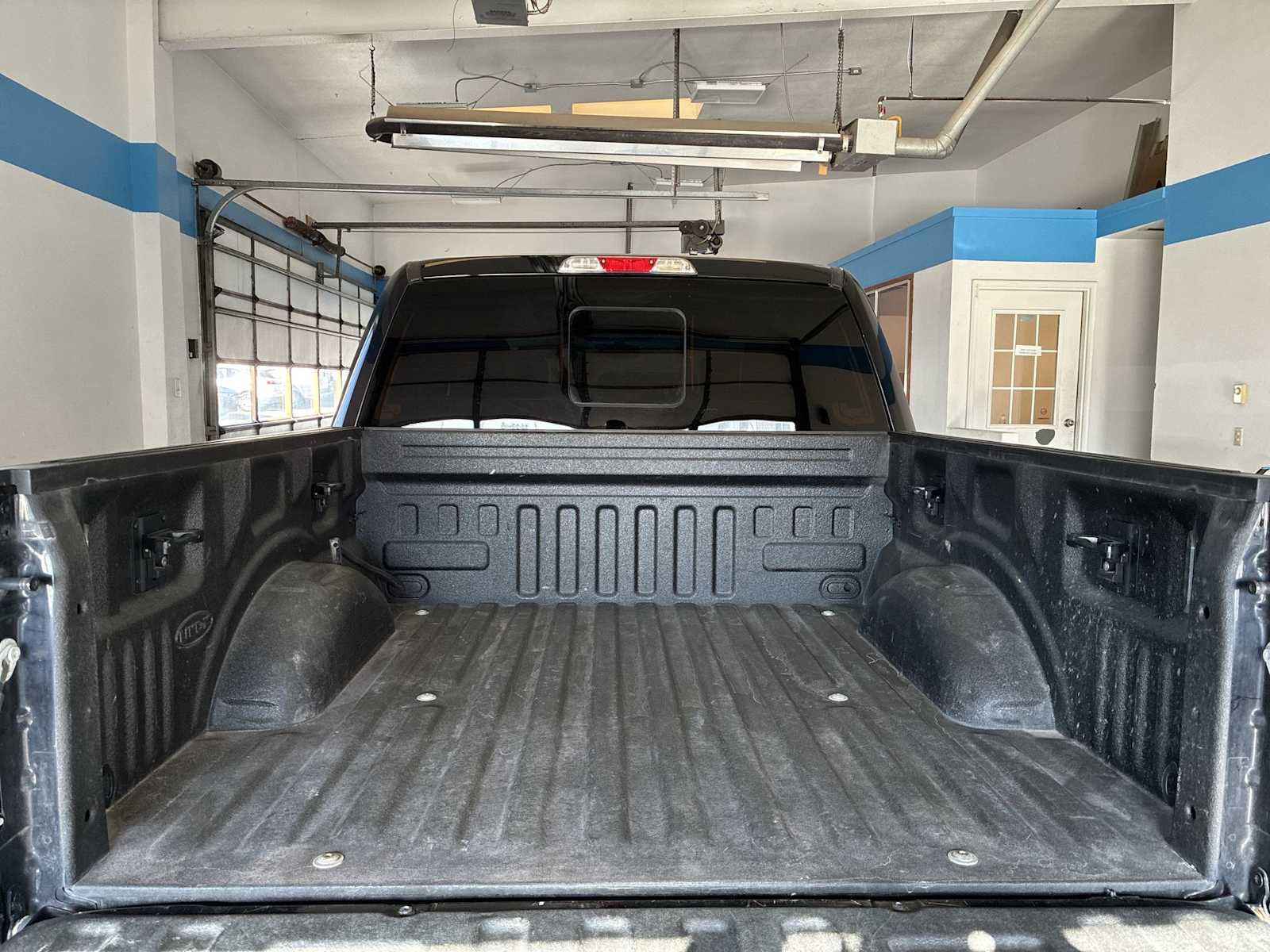 Used 2018 Ford F150 Lariat w/ Equipment Group 501A Mid image 21