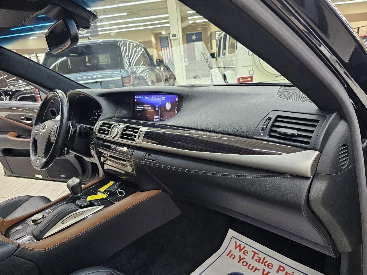 Used 2017 Lexus LS 460 w/ F Sport Midnight Edition image 22