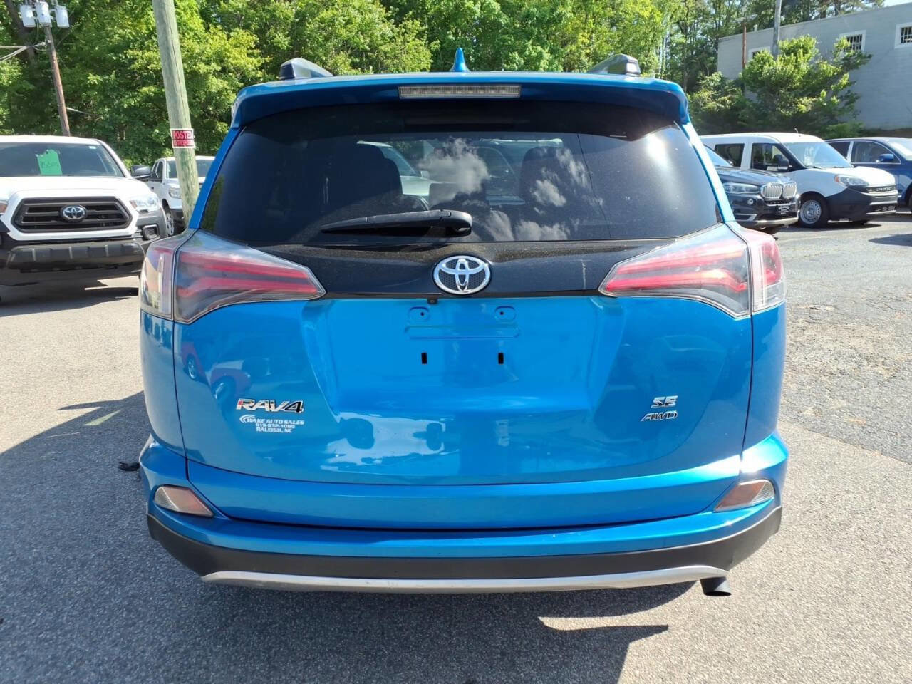 Used 2018 Toyota RAV4 SE w/ Power Extra Value Package AWD/4WD image 4