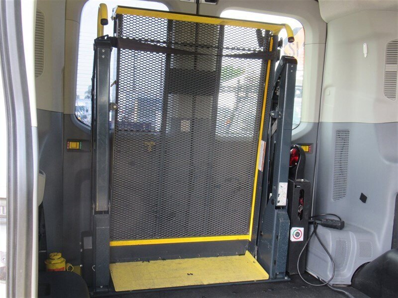 Used 2018 Ford Transit 150 XLT RWD image 15