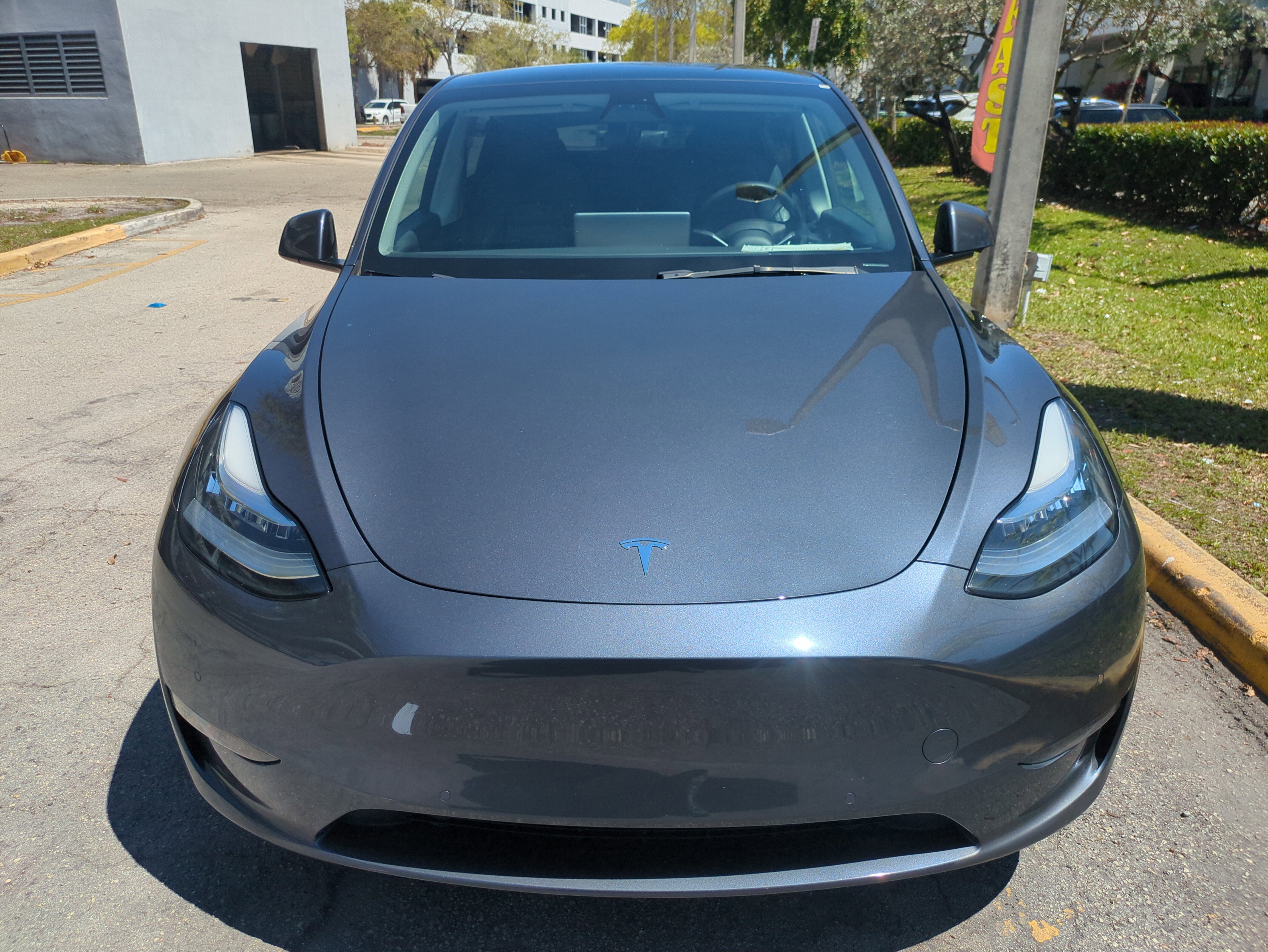 Used 2021 Tesla Model Y Long Range image 3
