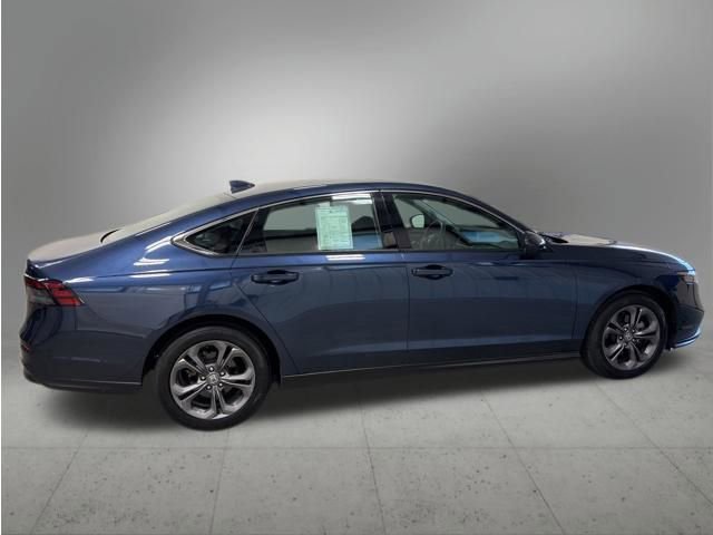 Certified 2023 Honda Accord EX image 7