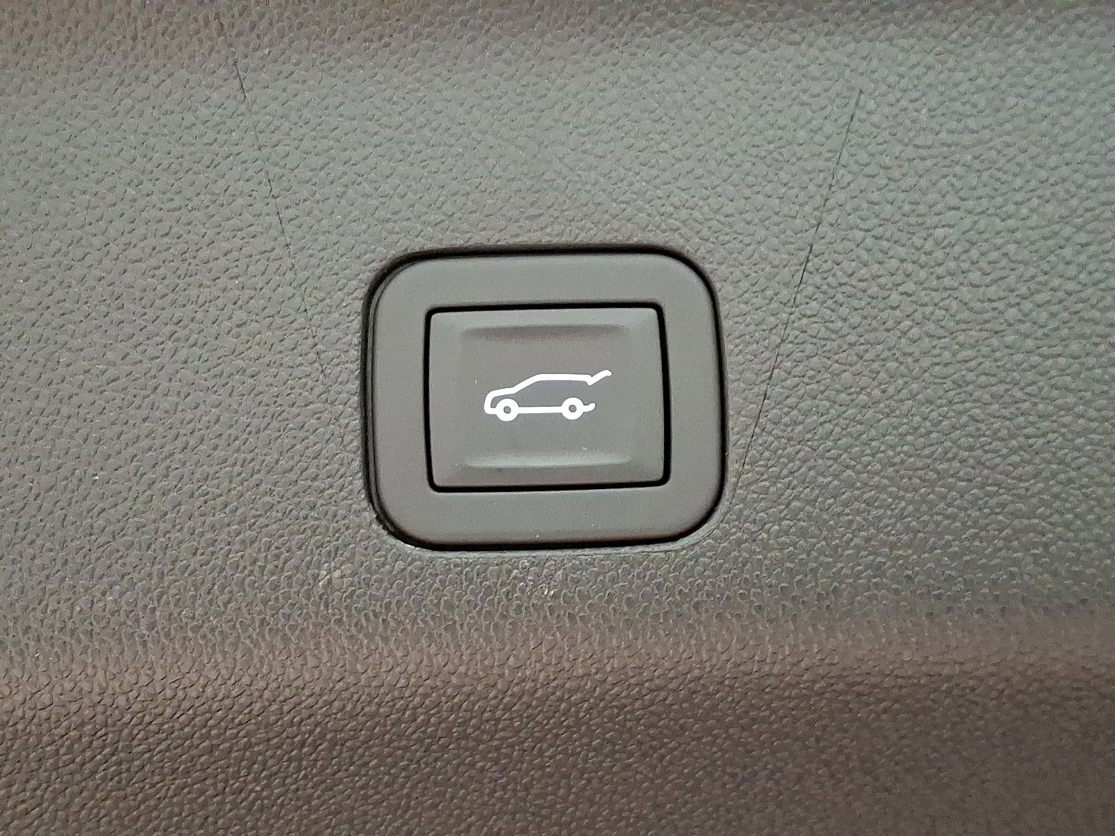 Certified 2024 Cadillac Escalade V w/ LPO, ONYX Package AWD/4WD image 30