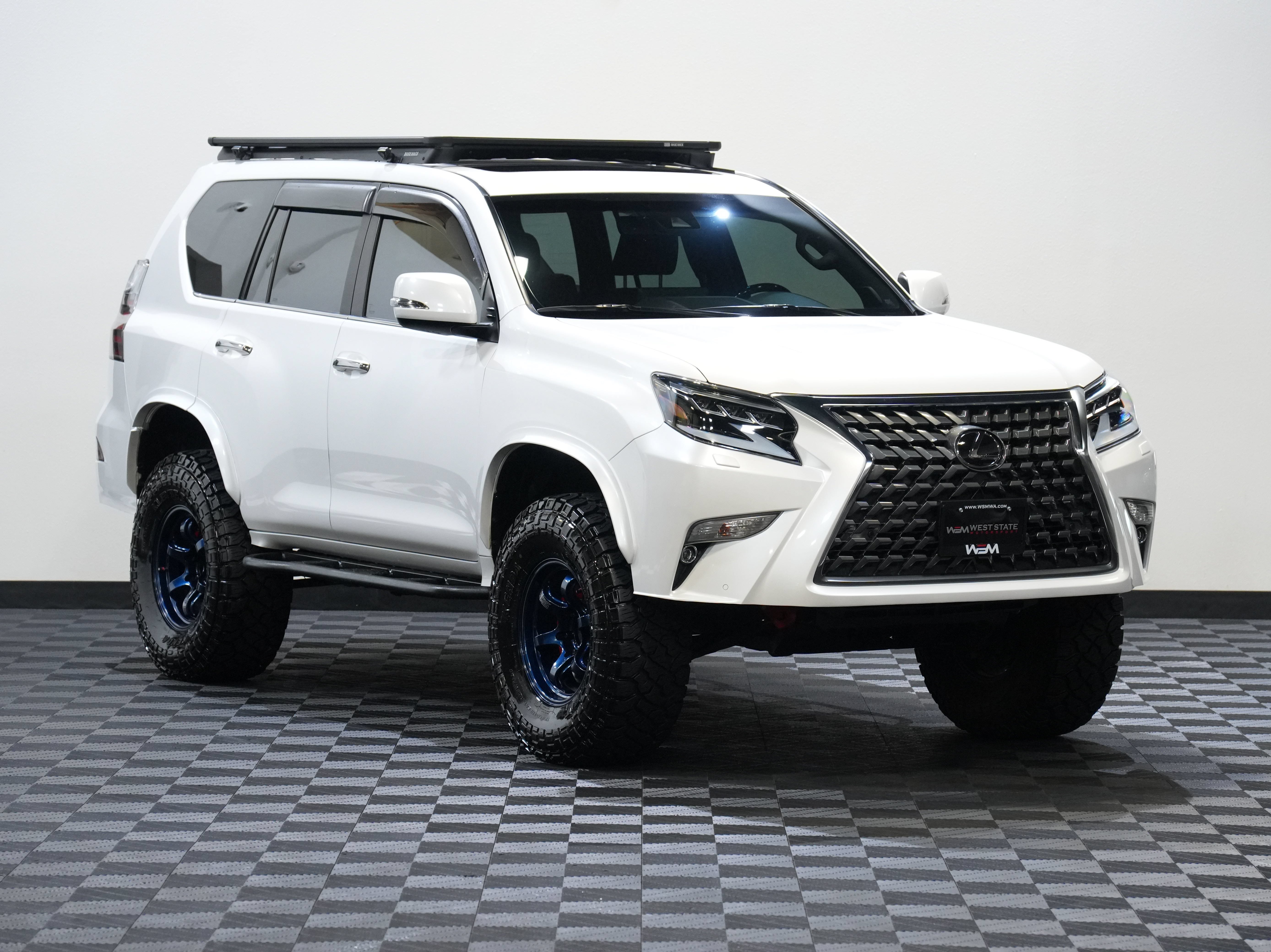 Used 2023 Lexus GX 460 Premium w/ Premium Package AWD/4WD image 5