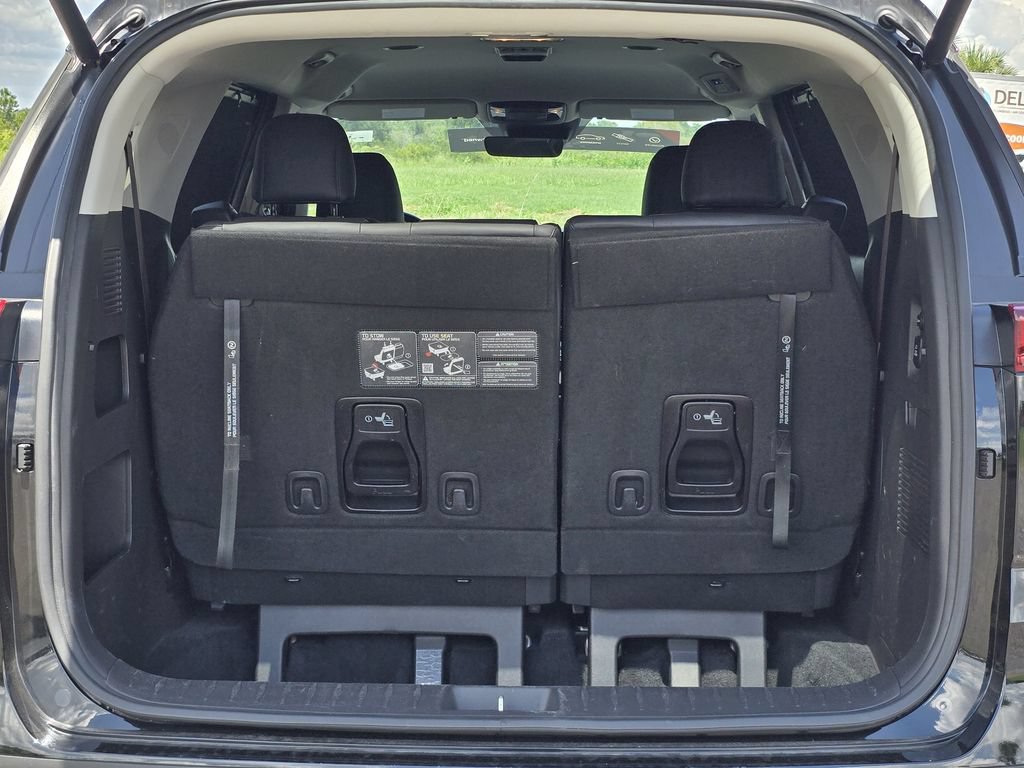 Certified 2024 Kia Carnival SX FWD image 14