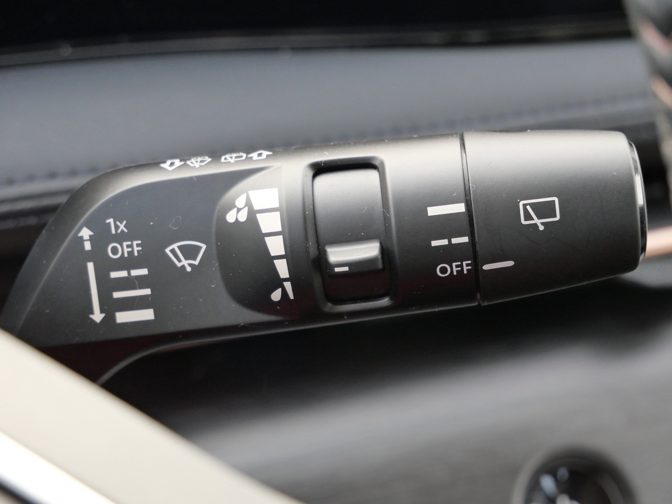 Used 2023 Nissan Ariya ENGAGE+ image 34