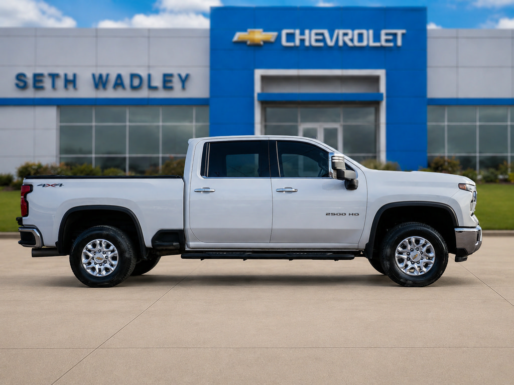 Used 2024 Chevrolet Silverado 2500 LTZ w/ LTZ Convenience Package AWD/4WD image 8