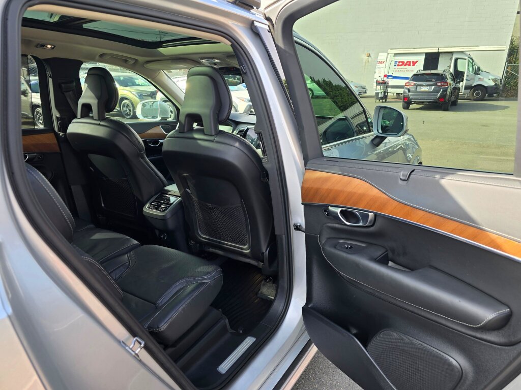 Used 2018 Volvo XC90 T6 Inscription w/ Convenience Package AWD/4WD image 15