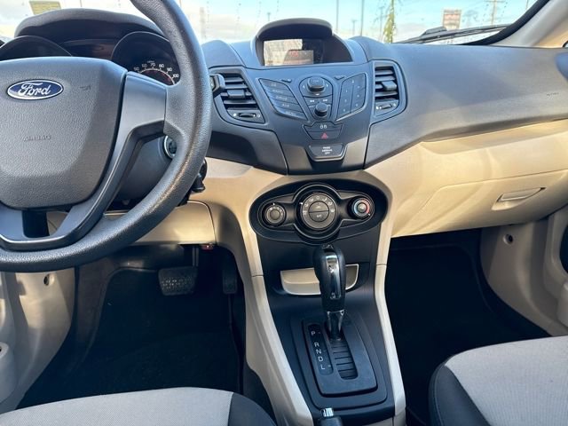 Used 2013 Ford Fiesta S image 20