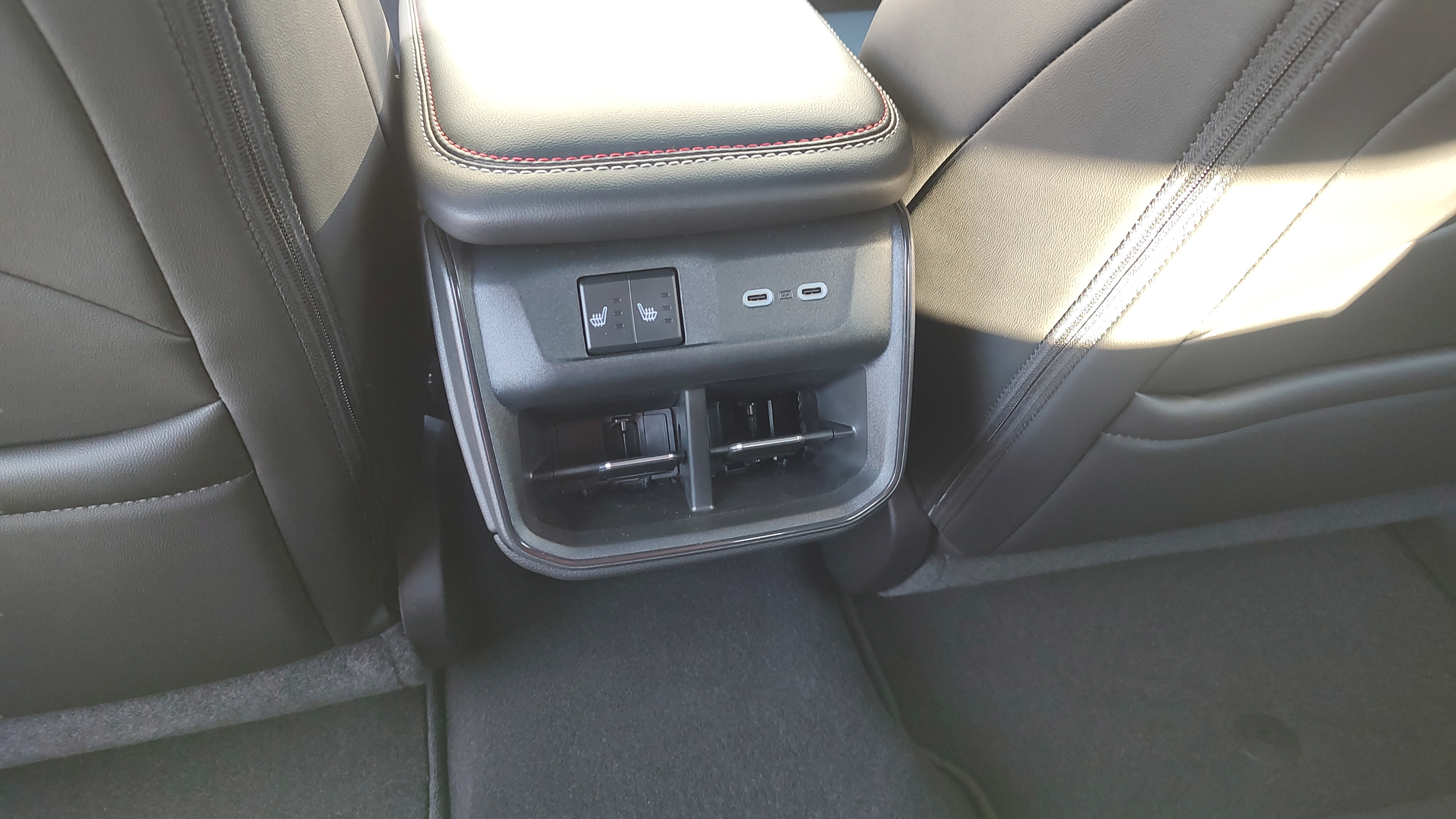 New 2026 Dodge Charger R/T AWD/4WD image 14