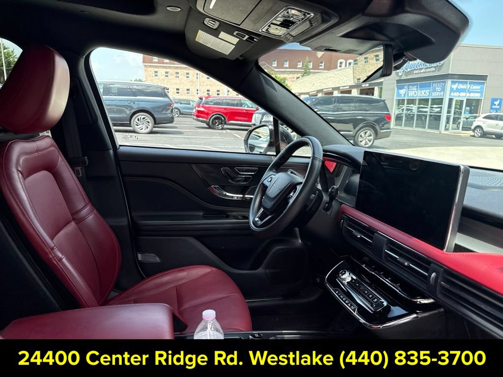 Used 2023 Lincoln Corsair Reserve w/ Equipment Group 201A AWD/4WD image 9
