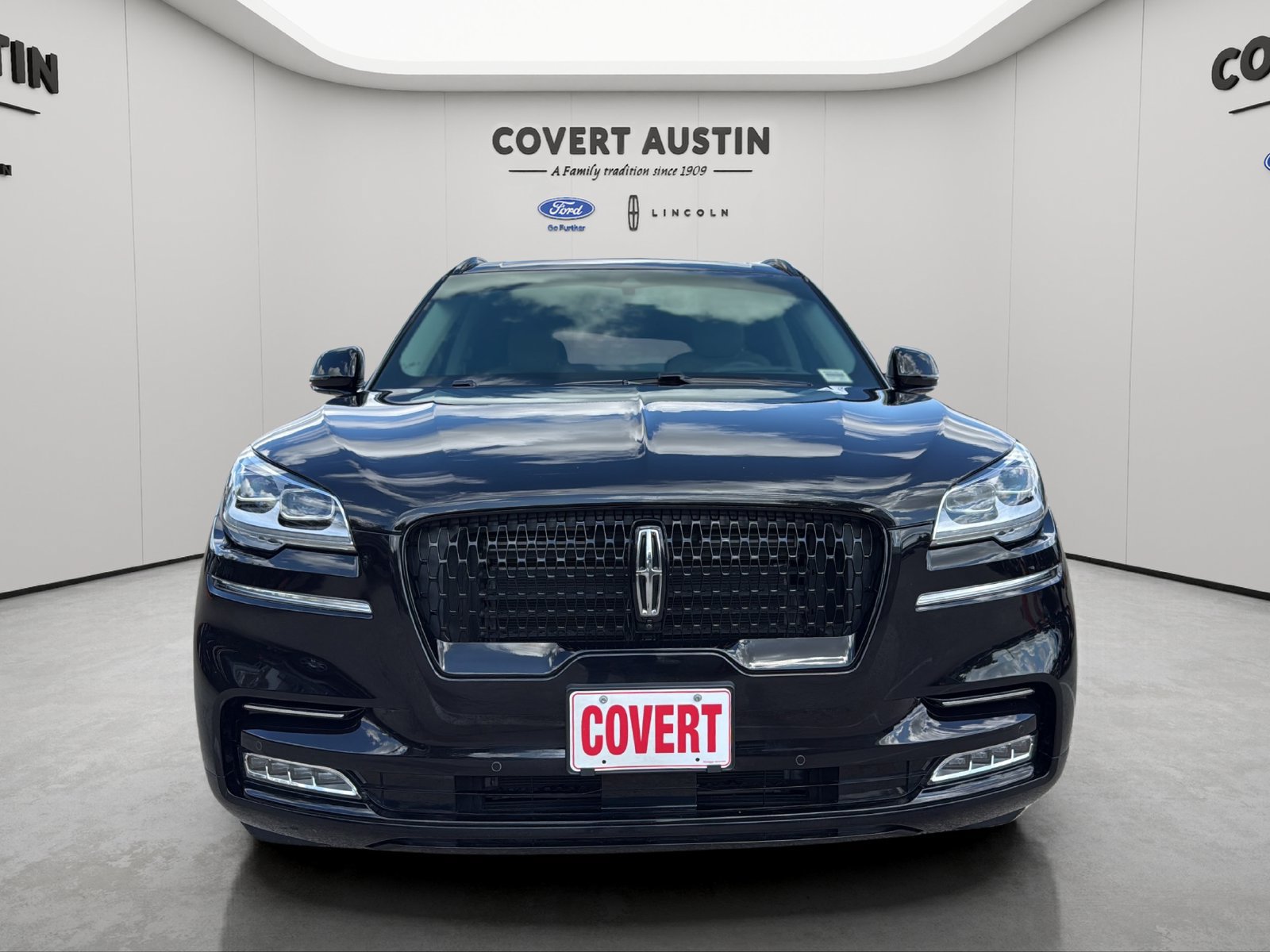 Used 2023 Lincoln Aviator Reserve w/ Equipment Group 201A AWD/4WD image 8