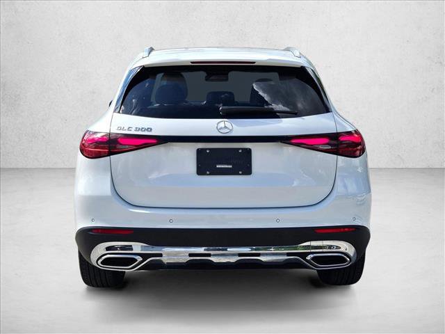 Used 2026 Mercedes-Benz GLC 300 image 8