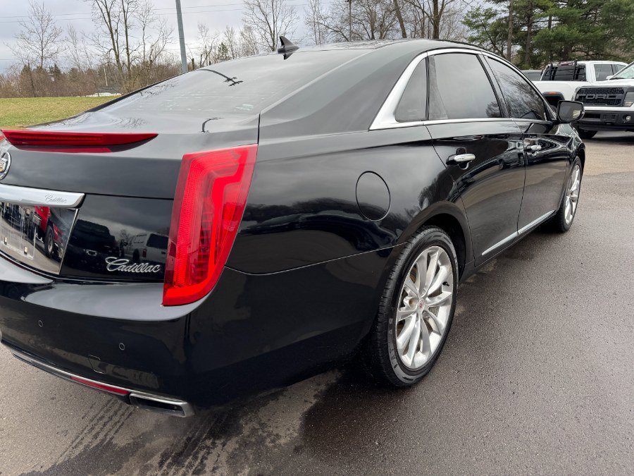 Used 2013 Cadillac XTS Luxury image 11