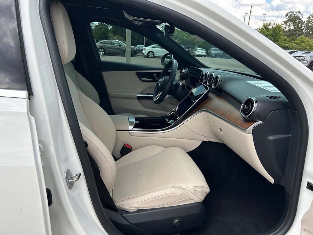Used 2024 Mercedes-Benz C 300 Sedan image 36